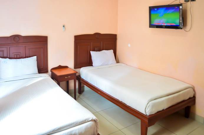 Imagen de la habitación del Hotel Global Palace. Foto 11