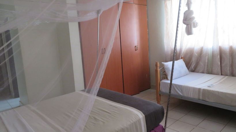 Imagen de la habitación del Hotel Global Village. Foto 15