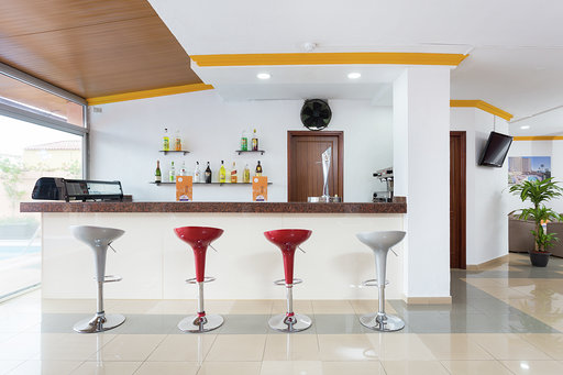 Imagen del bar/restaurante del Hotel Globales Acuario. Foto 3