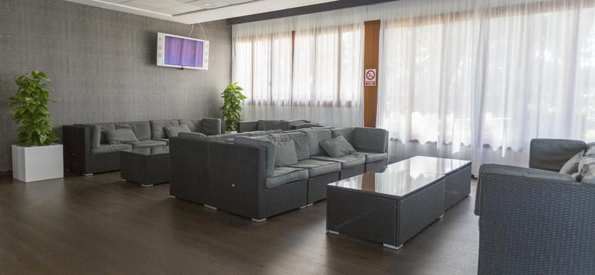 Imagen de los interiores del Hotel Globales Cala Blanca. Foto 19