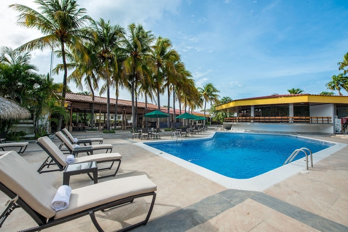 Imagen de la piscina del Hotel Globales Camino Real Managua. Foto 19