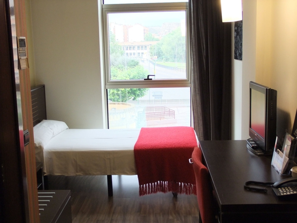 Imagen de la habitación del Hotel Globales Castillo de Ayud. Foto 9