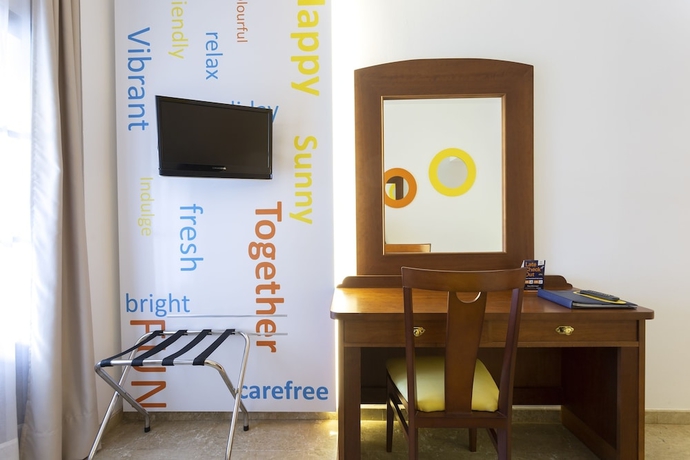 Imagen de la habitación del Hotel Globales Cortijo Blanco. Foto 6