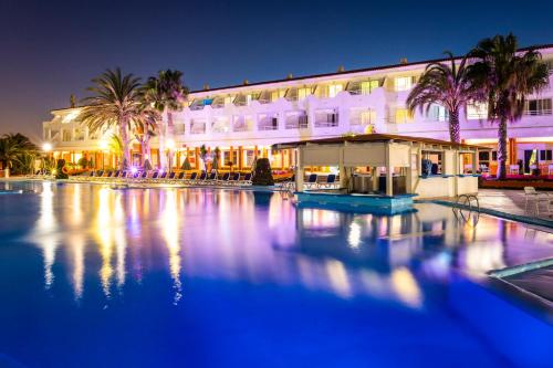 Imagen general del Hotel Globales Costa Tropical. Foto 11