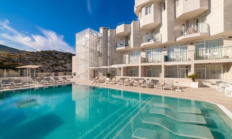 Imagen de la piscina del Hotel Globales Don Pedro. Foto 18