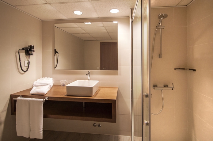 Imagen de la habitación del Hotel Globales Don Pedro. Foto 12