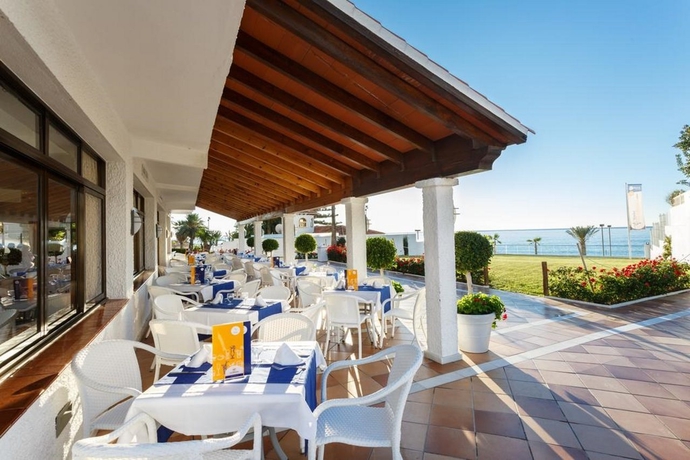 Imagen del bar/restaurante del Hotel Globales Gardenia. Foto 3