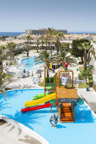 Imagen de la piscina del Hotel Globales Los Delfines. Foto 26