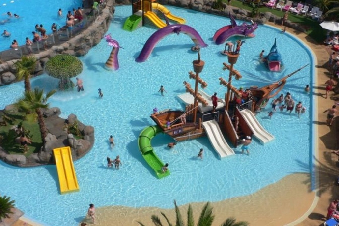 Imagen de la piscina del Hotel Globales Los Patos Park. Foto 14