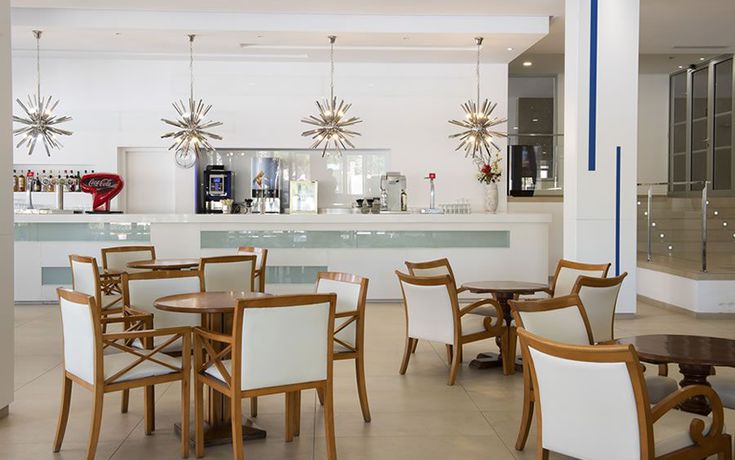 Imagen del bar/restaurante del Hotel Globales Maioris. Foto 5