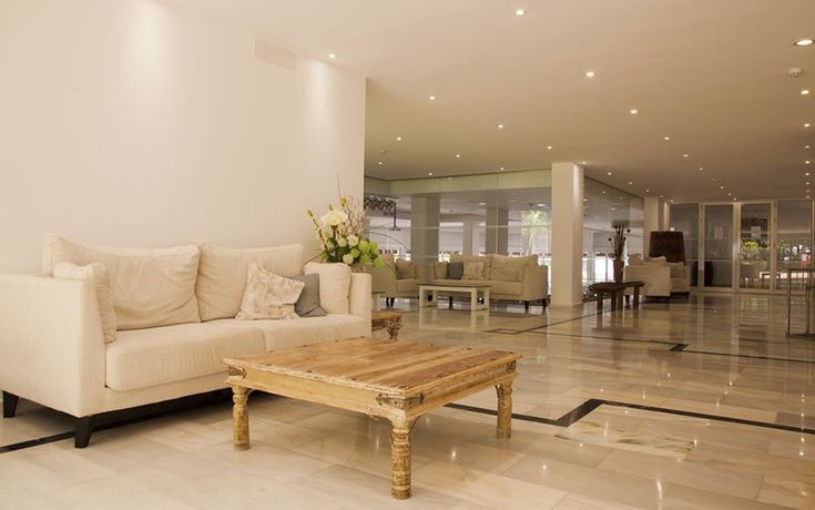 Imagen de los interiores del Hotel Globales Maioris. Foto 16