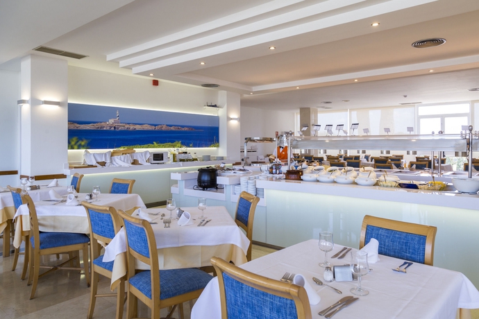 Imagen del bar/restaurante del Hotel Globales Mediterrani. Foto 6