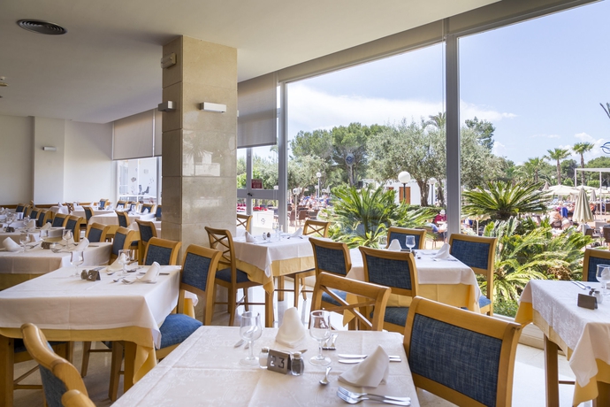 Imagen del bar/restaurante del Hotel Globales Mediterrani. Foto 7