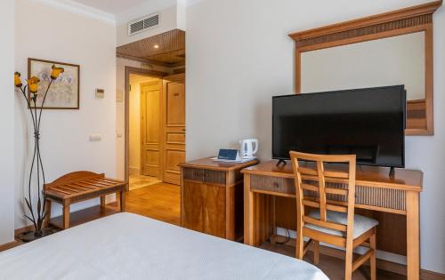 Imagen de la habitación del Hotel Globales Para&iacute;so Beach. Foto 13