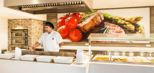 Imagen del bar/restaurante del Hotel Globales Pionero. Foto 4