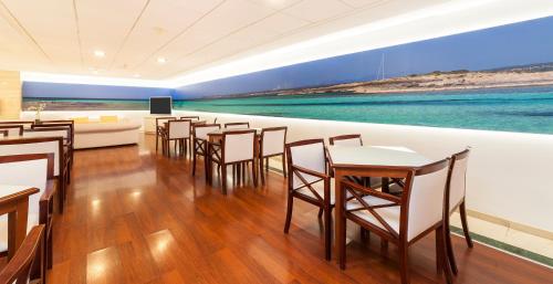 Imagen del bar/restaurante del Hotel Globales Pionero. Foto 5