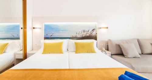 Imagen de la habitación del Hotel Globales Pionero/Santa Ponsa Park. Foto 13