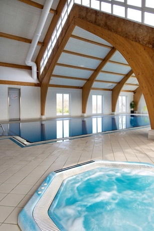 Imagen de la piscina del Hotel Globales Post and Wellness. Foto 19