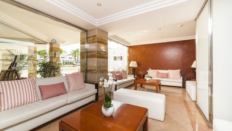 Imagen de los interiores del Hotel Globales Samoa. Foto 15