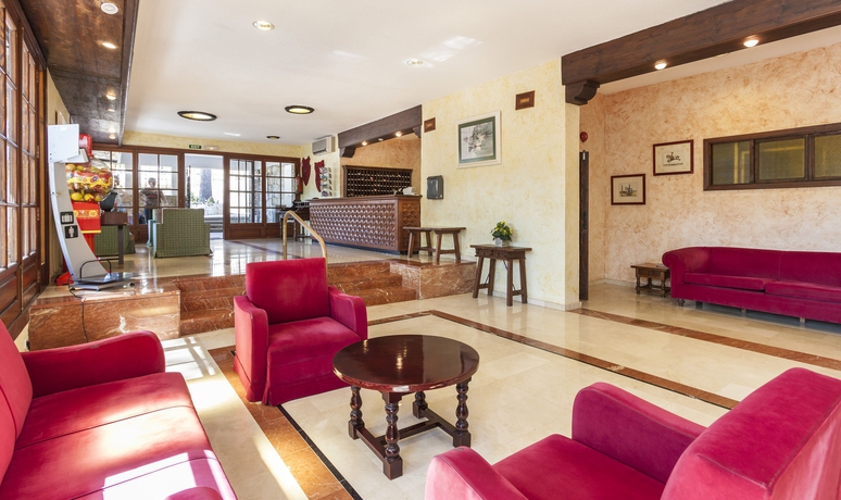 Imagen de los interiores del Hotel Globales Simar. Foto 11