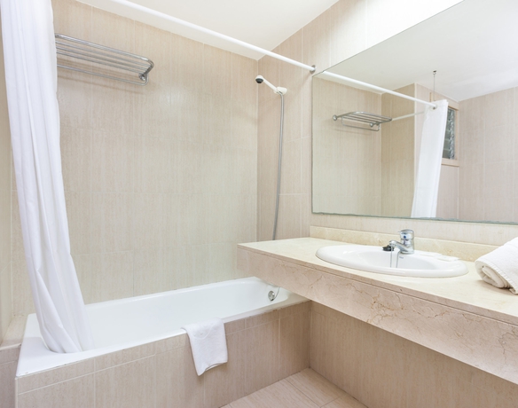 Imagen de la habitación del Hotel Globales Simar. Foto 9