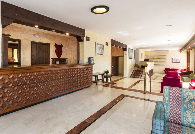 Imagen de los interiores del Hotel Globales Simar. Foto 15