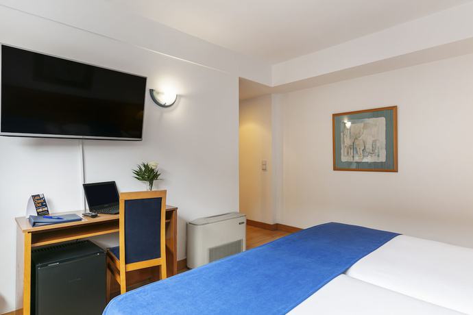 Imagen de la habitación del Hotel Globales de los Reyes. Foto 12