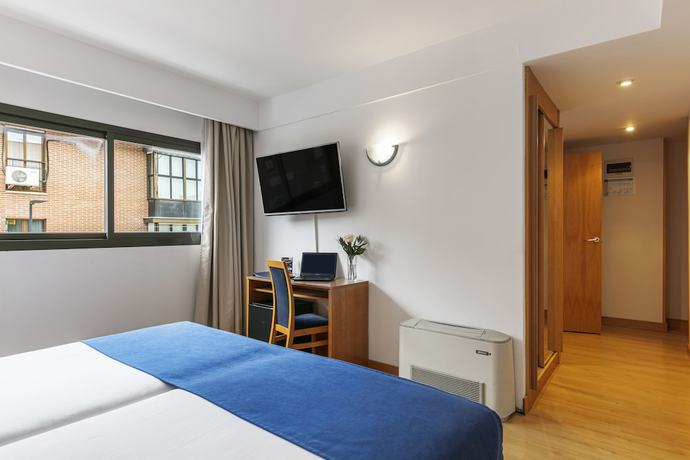 Imagen de la habitación del Hotel Globales de los Reyes. Foto 14