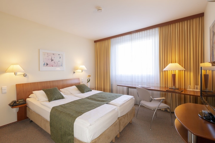 Imagen de la habitación del Hotel Globana Airport. Foto 5