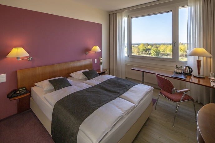 Imagen de la habitación del Hotel Globana Airport. Foto 11