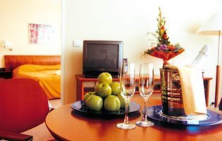 Imagen de la habitación del Hotel Globana Airport. Foto 14