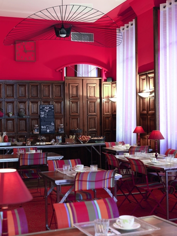 Imagen del bar/restaurante del Hotel Globe Et Cecil. Foto 3