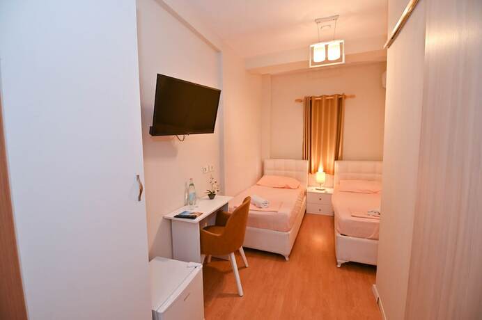 Imagen general del Hotel Globo, Durres. Foto 7
