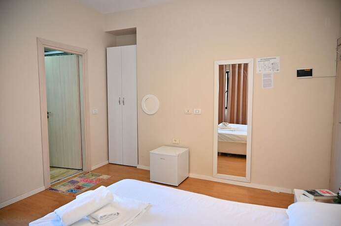 Imagen general del Hotel Globo, Durres. Foto 8