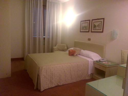 Imagen de la habitación del Hotel Globo, Spezzano. Foto 3