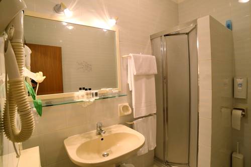 Imagen de la habitación del Hotel Globo, Spezzano. Foto 4