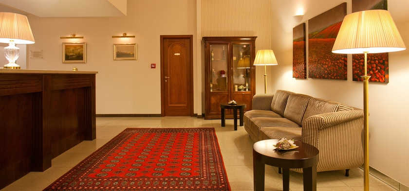 Imagen de los interiores del Hotel Globo, Split. Foto 7