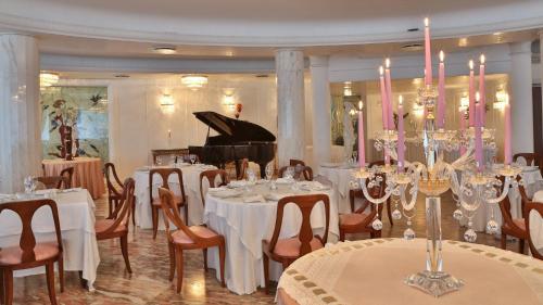 Imagen general del Hotel Globus, Milano Marittima. Foto 2
