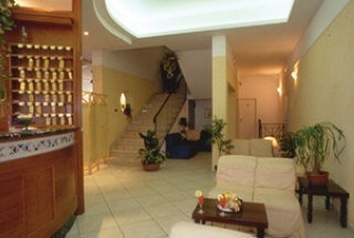 Imagen de los interiores del Hotel Globus, Rimini. Foto 4
