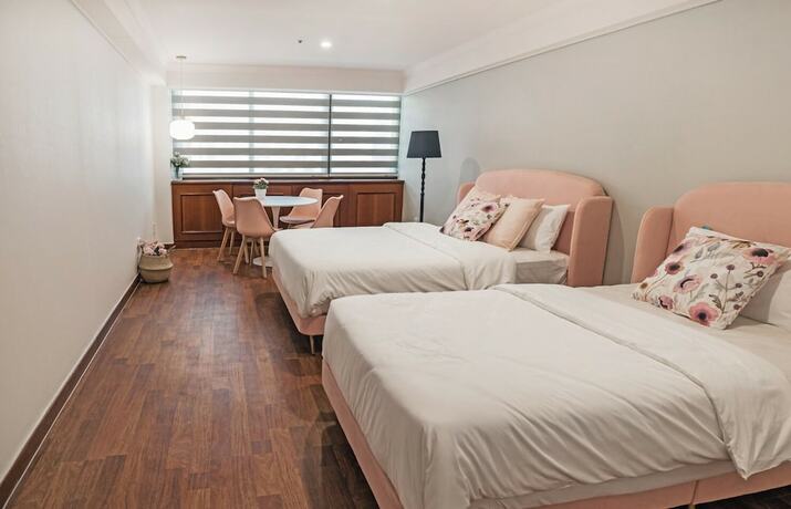 Imagen de la habitación del Hotel Glocaloca. Foto 16