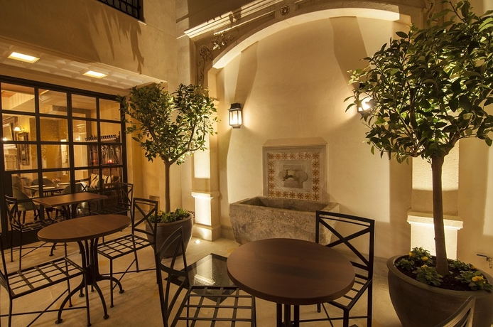 Imagen general del Hotel Glòria De Sant Jaume. Foto 13