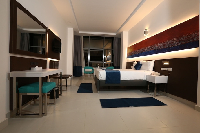 Imagen de la habitación del Hotel Gloria Aqua Park. Foto 10