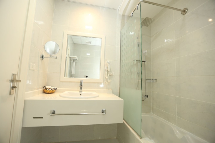 Imagen de la habitación del Hotel Gloria Aqua Park. Foto 16