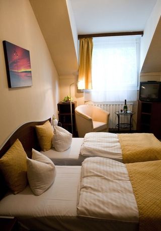 Imagen de la habitación del Hotel Gloria Budapest City Center. Foto 4