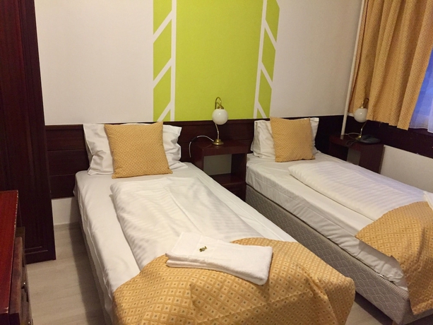 Imagen de la habitación del Hotel Gloria Budapest City Center. Foto 8