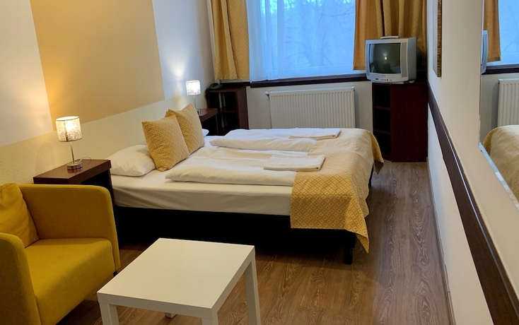 Imagen de la habitación del Hotel Gloria Budapest City Center. Foto 18