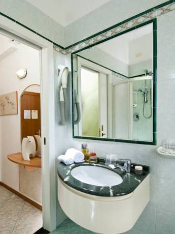 Imagen general del Hotel Gloria, Gabicce Mare. Foto 1