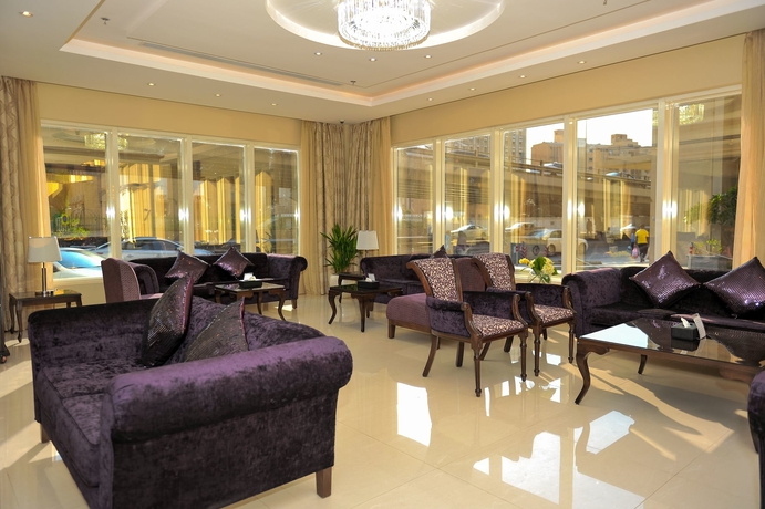 Imagen de los interiores del Hotel Gloria Inn. Foto 16