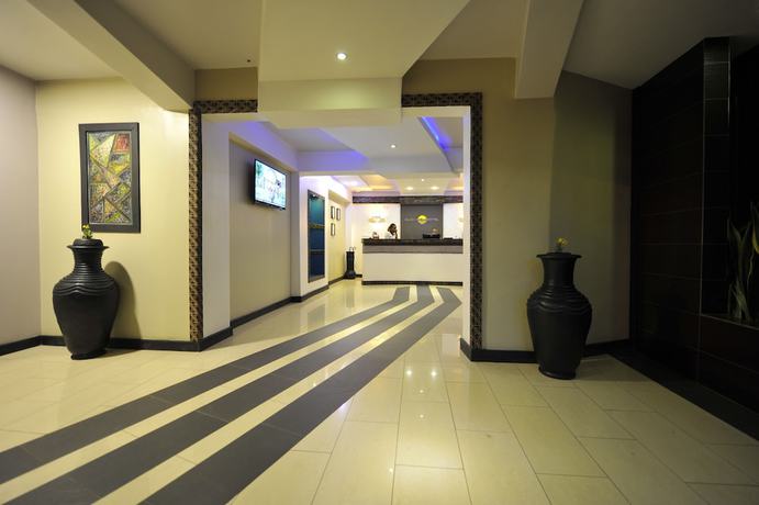Imagen de los interiores del Hotel Gloria, Kigali. Foto 19