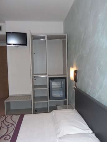 Imagen de la habitación del Hotel Gloria, Lignano Sabbiadoro. Foto 13